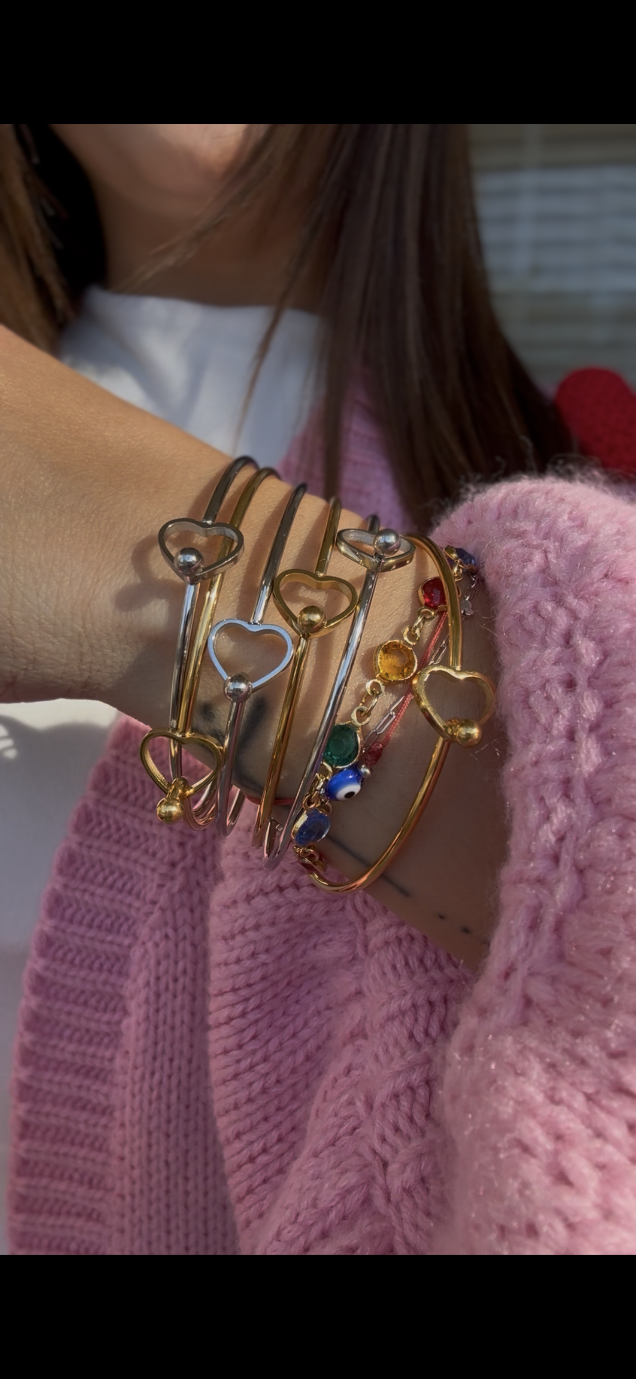 Heart bangle bracelet